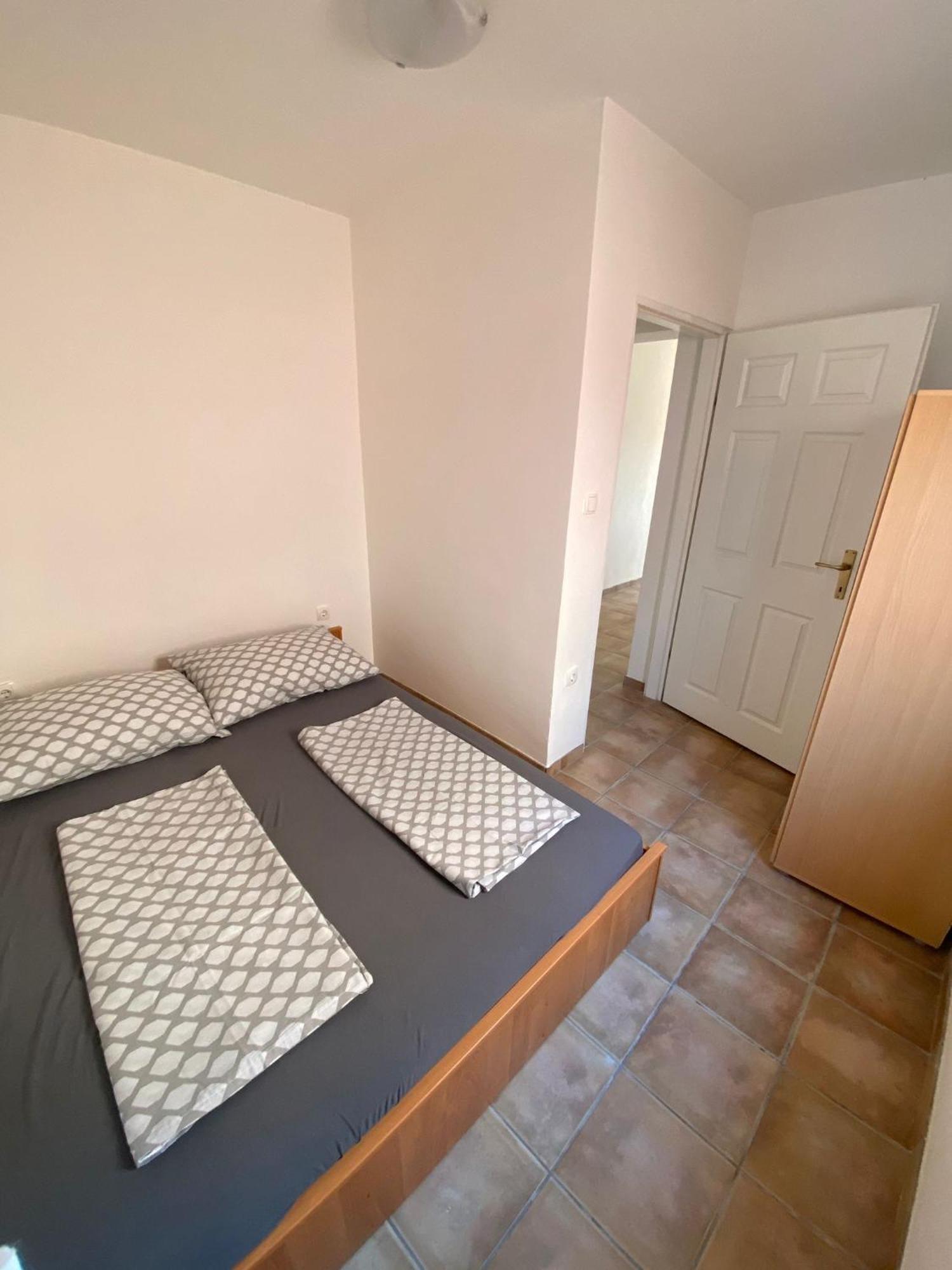 Apartments Dalmatia Sveti Petar  Bilik gambar