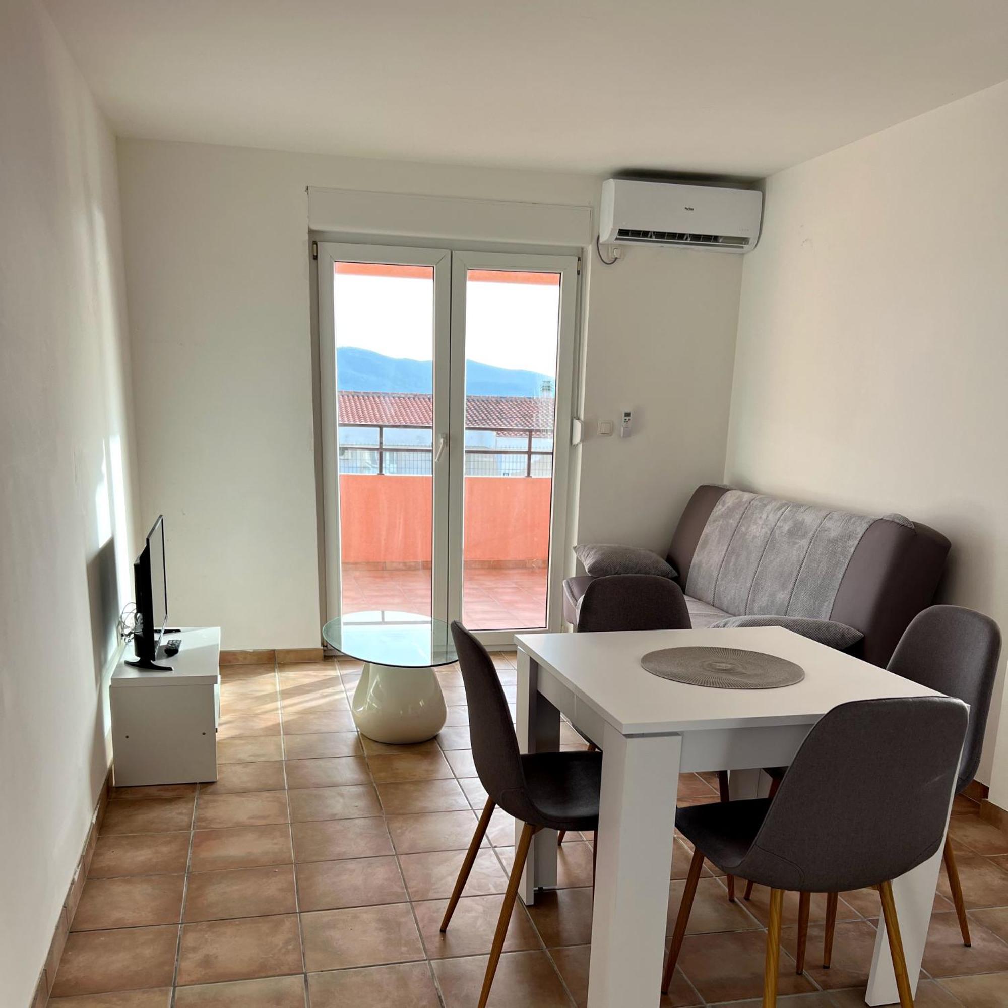 Apartments Dalmatia Sveti Petar  Bilik gambar