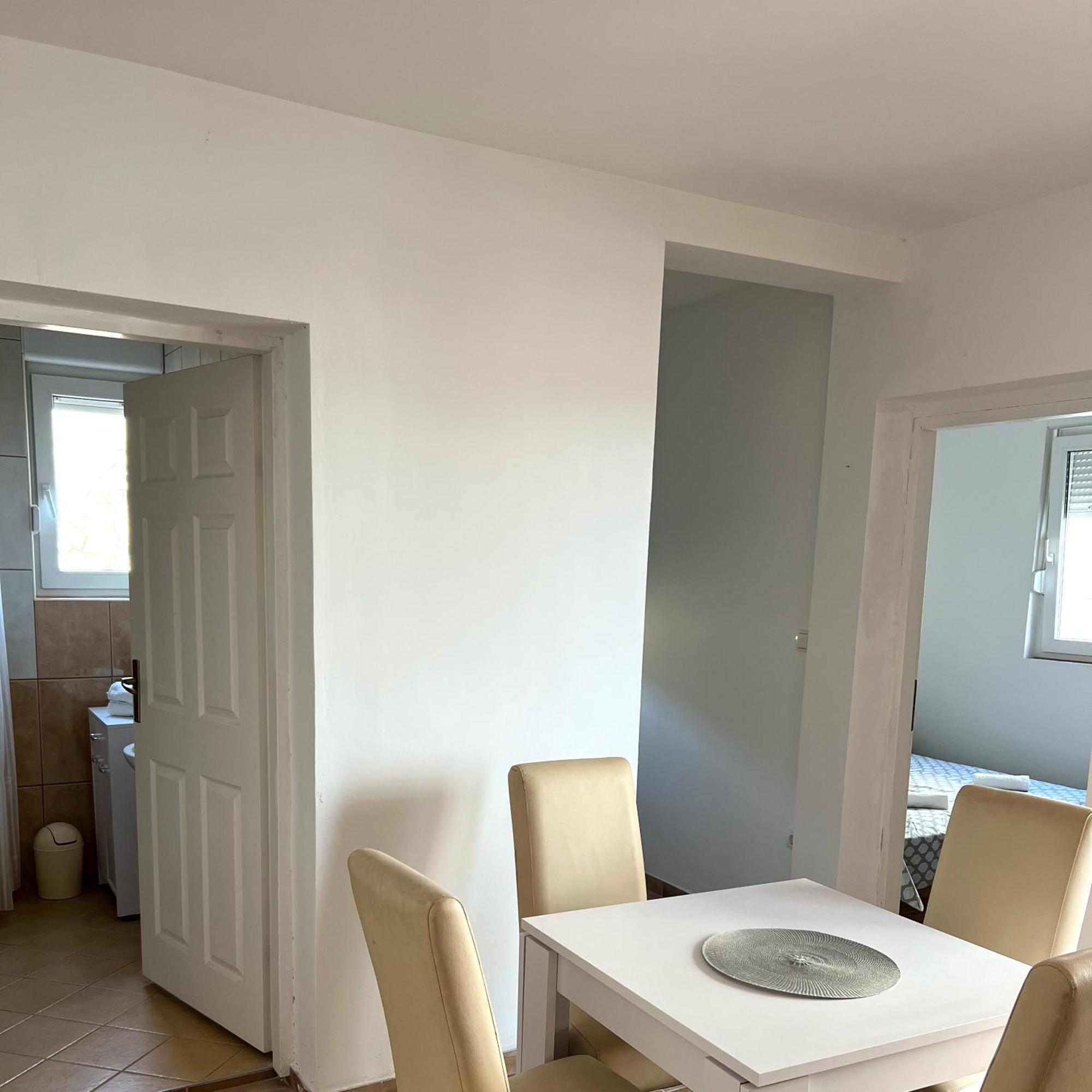 Apartments Dalmatia Sveti Petar  Bilik gambar